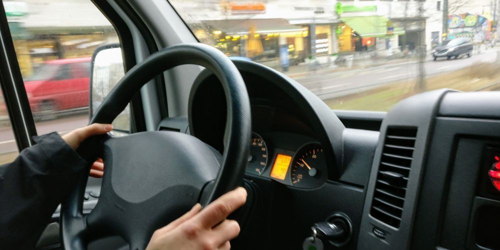Hasta  3.000 €  para el carnet de conducir